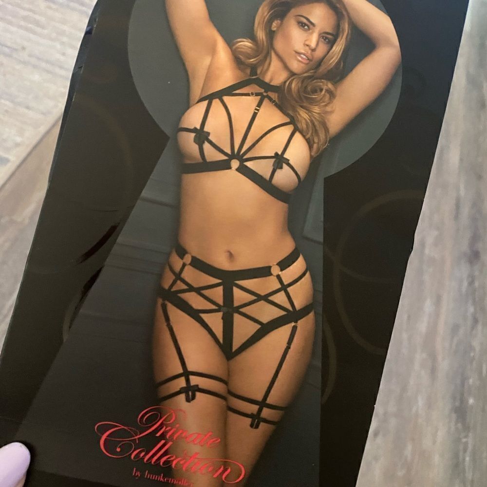 NWT Hunkemoller Minx Strapping & Bow Bralette Sz XS